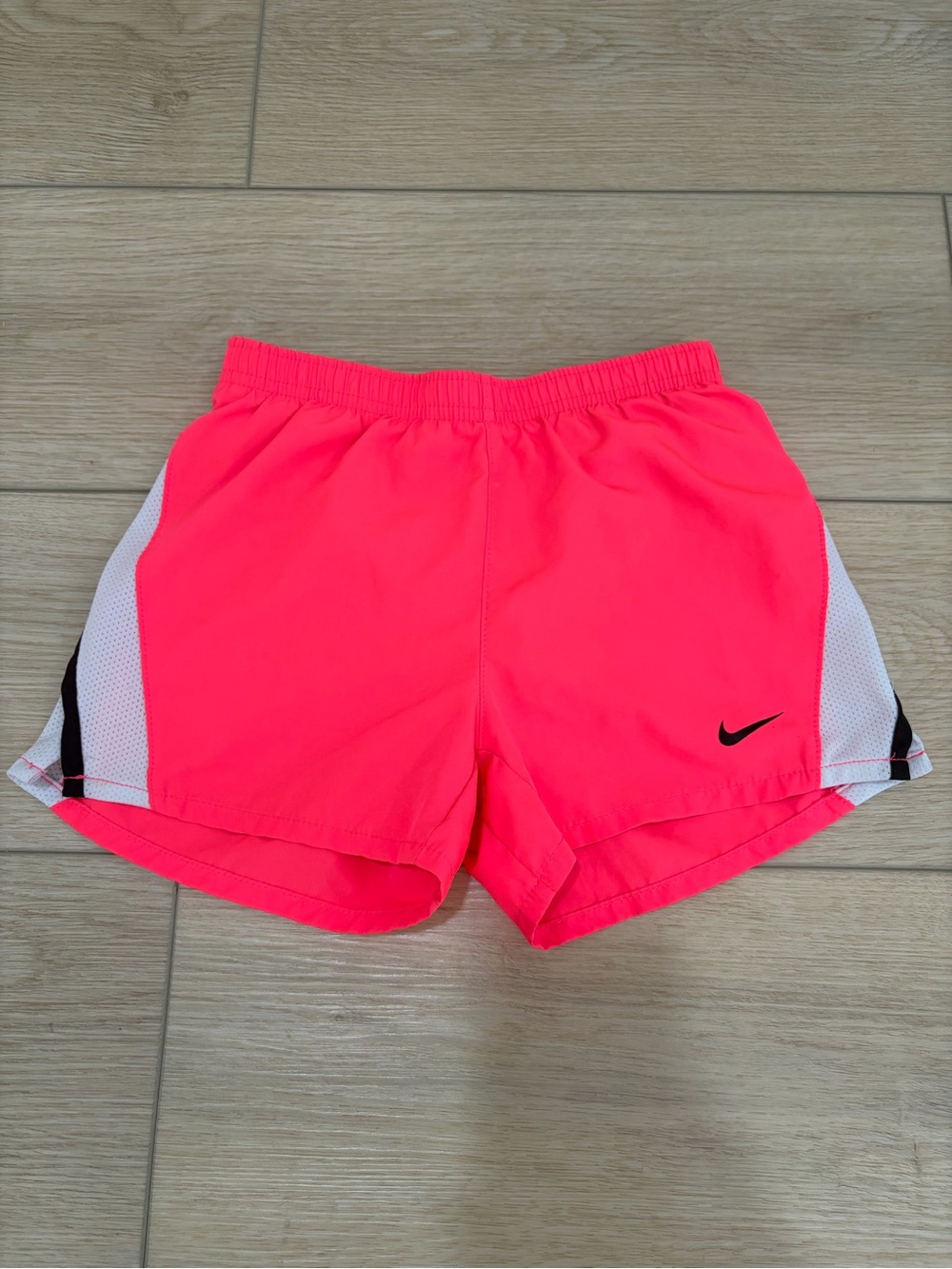 Nike Girls Lightweight Athletic Gym Dri-Fit Hot Pink Running Shorts. Size YL